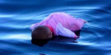 I feel completely shaken up & am so worried that i've harmed her?? Baby Sitter Accidentally Lets Infant Slip Under Water