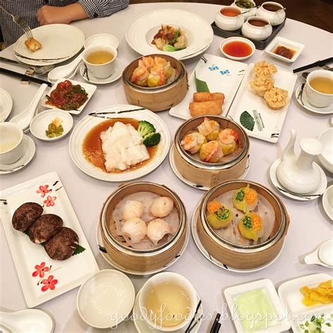 The best dim sum restaurants in kl. GoodyFoodies: Dim Sum @ Lai Po Heen, Mandarin Oriental KL