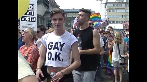 Angesichts der planungsunsicherheiten und dem gleichzeitig starken wunsch, für eine verbesserung der situation von lsbtiq* in deutschland wirksam und sichtbar mehr erfahren CSD Berlin 2016 | Berlin Gay Pride 2016 - #1 - YouTube