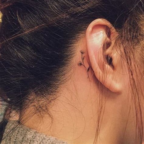 Ear tattoos are small and unique, for tattoo design you will not get big size area in this type of ear tattoo pattern. 50 Most Beautiful Behind The Ear Tattoos That Every Girl ...