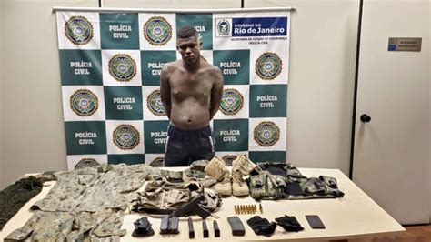 Com os criminosos, a polícia apreendeu três pistolas, uma submetralhadora, duas granadas, um. Preso Zulu, miliciano ligado a Ecko e acusado de recrutar ...