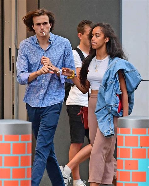 As a young member of the first family, she. Malia Obama caught kissing and smoking cigarette on a date ...