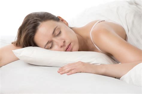 Dieta e insonnia: cosa mangiare per dormire meglio secondo ...