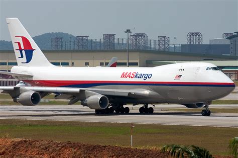 For the first time, malaysia airlines and maskargo loaded cargo not only in the belly but under the passenger seats and. 9M-MPS - MASkargo Boeing 747-400F, ERF at Kuala Lumpur ...