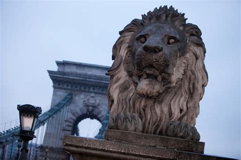 Online megint 17 videók letöltése egyszerűen és gyorsan akár mobiltelefonra is mp4 és mp3 formátumban a legnagyobb videó megosztó oldalakról mint a youtube, videa, indavideo, facebook. Megint Budapest lett a legolcsóbb brit úti cél