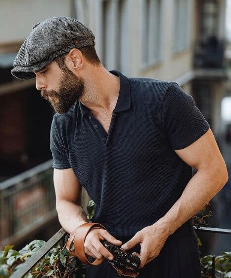 Turkish actor who found great popularity playing savas on the fox family drama sana bir sir verecegim. Berk Cankat Height, Weight, Age, Net Worth, Dating, Bio, Facts