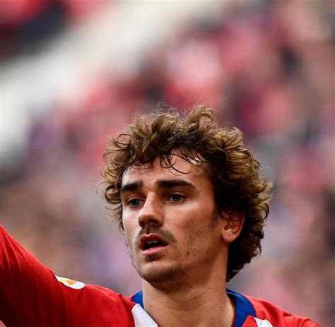 Be the spark (2020) and téléfoot (1977). Antoine Griezmann Lange Haare / Die Wm Als Laufsteg Der ...