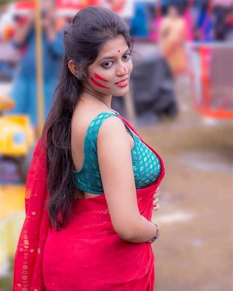 Actress maina hot cleavage and navel stills in half saree at her telugu movie guppedu gundenu tadite audio launch. Amazing Indian Women in Saree- Greatest Photo Gallery!