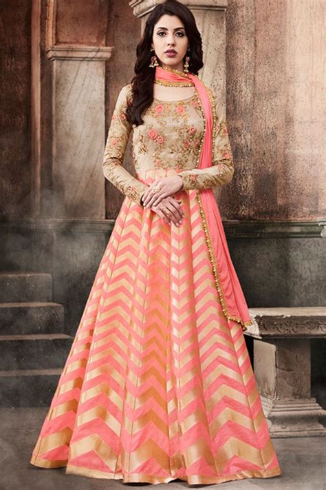 Sizzle in a net evening gown, look superbly adorable in a georgette anarkali style ethnic gown or make a bold statement with a. Partywear Floral Anarkali Gown - Buy Party Wear Floral ...