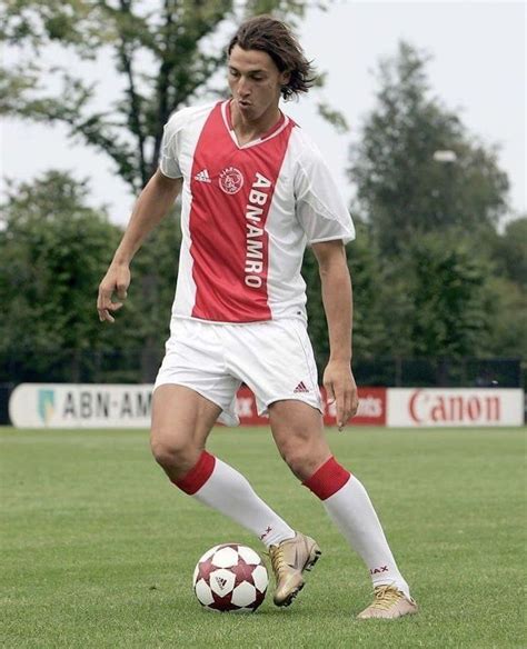 I was next to zlatan. Zlatan Ibrahimovic Ajax Amsterdam (met afbeeldingen ...