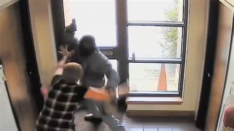 Video broadcasting & live streaming. VIDEO: Bank teller fights back against robber to save coworker