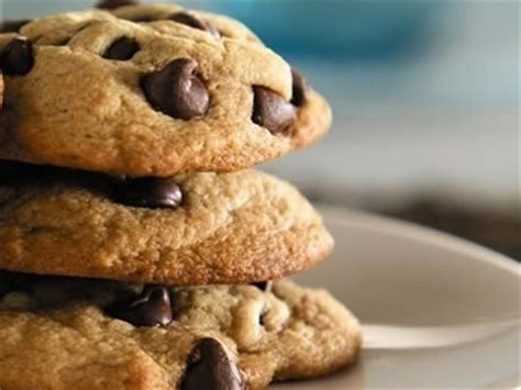 Here is a little hint to make these cookies as much like regular cookies as possible, for every 1c sugar substitute, add 1/2c dry milk and 1/2t baking soda. Cookies For Diabetics Recipes