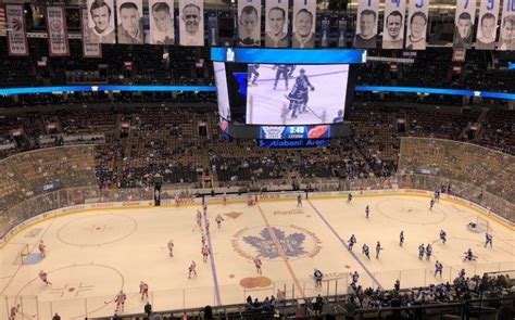 Welcome to the cn tower. Como é ver um jogo de hockey no estádio em Toronto - Dicas Canadá | Toronto, Canada, Cn tower