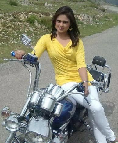 Muneeba shah is a pashto dancer and hot actress. tungtakor: Sobia khan New Pictuer