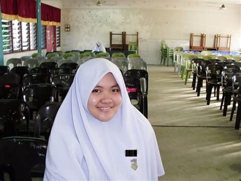 Gambar bogel budak sekolah bertudung... 