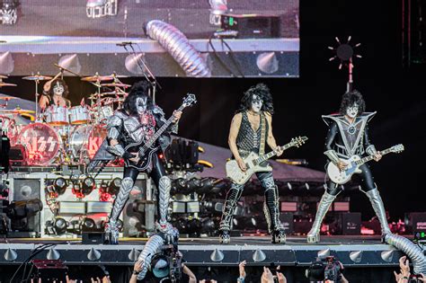 Kiss, def leppard, dropkick murphys, in flames, behemoth, gluecifer og mange fler er allerede bekreftet. Kiss @ Tons Of Rock 2019 - disharmoni