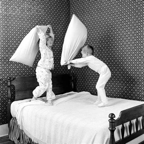 Pillow fight — a pillow fight is a common game mostly played by young children (but can also occur with teens and adults) in which they engage in mock physical conflict, utilizing pillows as weapons. 34 Activities To Do With Family That DO NOT INCLUDE the TV ...