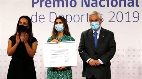 Jul 02, 2021 · francisca crovetto y marco grimalt serán los abanderados de chile en tokio ambos deportistas fueron elegidos por el comité olímpico chileno para portar el emblema en la ceremonia inaugural del. Francisca Crovetto recibió el Premio Nacional del Deporte ...