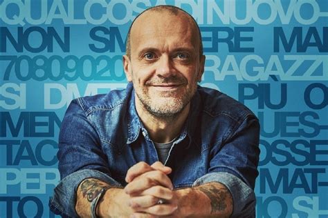 Ecco la traccia voce di max pezzali per poterti sbizzarrire e creare il tuo personalissimo remix. Max Pezzali, video del singolo da un'idea di Fabio Volo