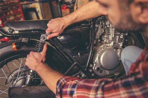 Looking for a new motorcycle tracker? Motorcycle MOT Checklist | Compare the Market