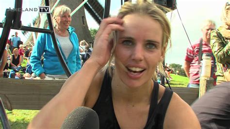 In de laser bij de mannen is wannes. Tri Ambla 2012 Interview Marit Bouwmeester - YouTube