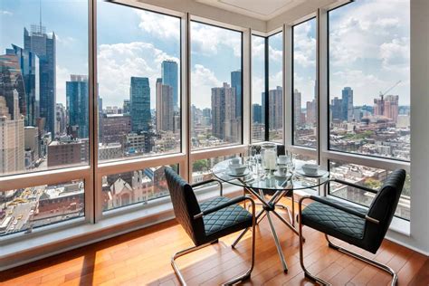 Floor to ceiling windows is a trend style for making a new effect that can make your home shine more. Fascinating Floor-To-Ceiling Windows Interiors ...