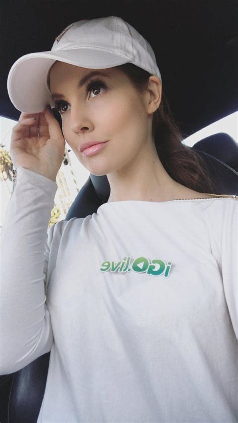 Previously, she shot the digital featur. Amanda Cerny Sexy Pictures - Influencers Gonewild