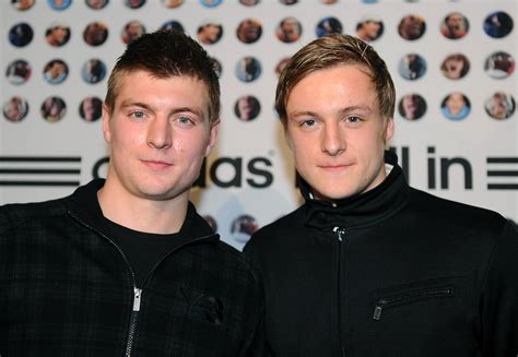 In a podcast toni kroos did with his brother felix, the real. Felix Kroos macht seinen Bruder Toni Kroos zum Gespött im ...