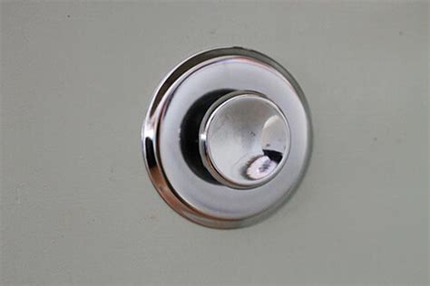 These backplates come in round, square, or star shapes and look great with round, square, or oval cabinet knobs. Affordable kitchen knobs and back plates - Kate saves $268 ...