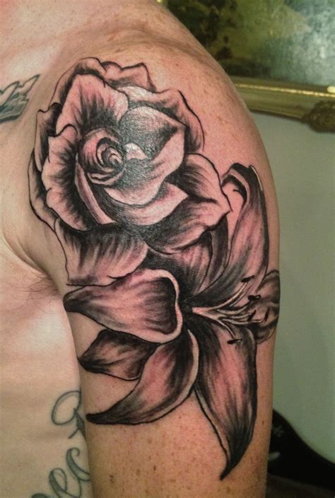 Usually, the most common flower which is used throughout japanese history and in japenese tattoos is a cherry blossom, as well as peonies and a lotus flower. rose and lilly (With images) | Skin art, Tattoos, Flower ...