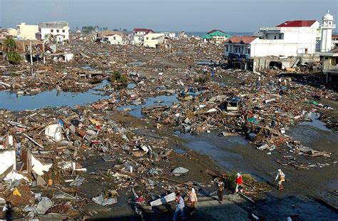 Nazaruddin musa survived by climbing atop a mahyuddin, 38, from blang bintang, aceh besar. Tsunami Aceh sudah Terjadi sejak 7.400 Tahun Lalu