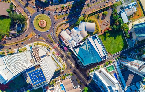 View from the top of the building where uncle ricardo lives. A nice roundabout in Londrina, Brazil : CityPorn