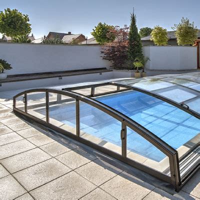 L'abri haut adossé est une véritable extension de la maison grâce à son aspect telescopique. Abri Piscine Adosse Telescopique Prix et Abri De Piscine ...