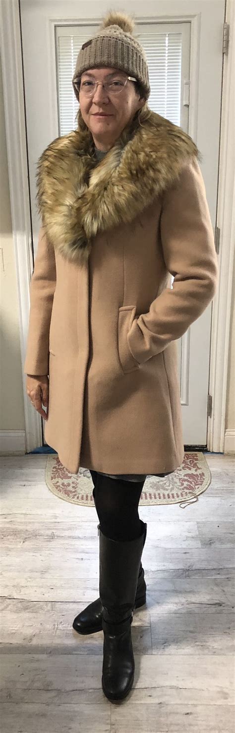 Get the lowest price on your favorite brands at poshmark. Kate Spade Outlet with fur collar | Coat, Winter coat ...