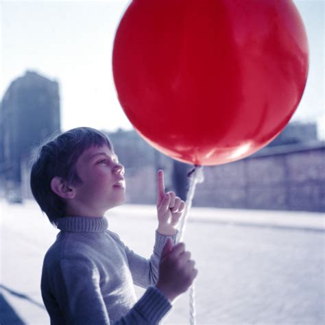 If you're looking for low monthly rates, taking out a balloon loan can make all the difference. Stijlbloemblog: 'Le ballon rouge'