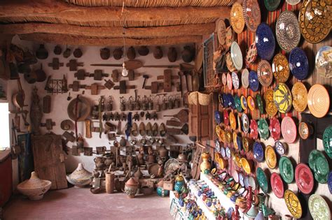 We will walk along the promenade and go shopping in search of souvenirs. Moroccan Lock Shopping - I Dig Hardware