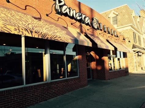 Read below for business times, daylight and evening hours, street. Panera Bread, Newark - Rating: 4/5 - 140 E Main St ...