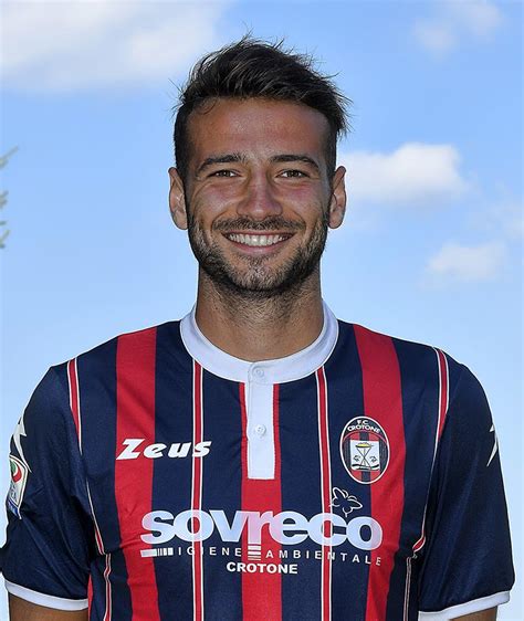 Gian marco ferrari (born 15 february 1992) is an italian professional footballer who plays for serie a club sassuolo as a defender. FACE GIAN MARCO FERRARI CROTONE