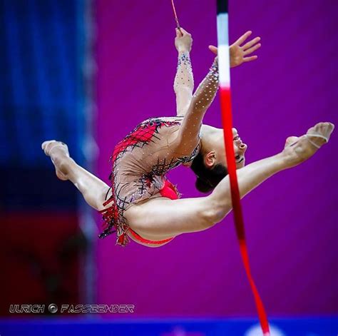 Linoy's family is mizrahi (yemeni jewish) and sephardi (greek jewish); Linoy Ashram (ISR)... Such a fluid gymnast | Ginnastica ...