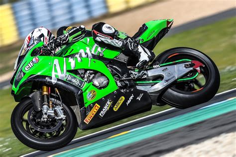 The #1 suzuki of yoshumira sert motul was first to cross the finish line of the 44th 24 heures motos at 12 noon today, sunday 13 june. Essais Pré-24H du Mans: un SRC encourageant