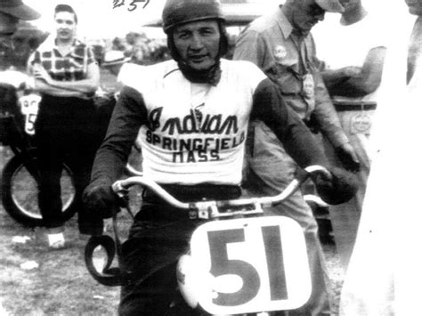 Kalau kamu belum tau apa arti tuman, tuman adalah bahasa jawa yang berarti kebiasaan. Bill Tuman - Indian wrecking crew