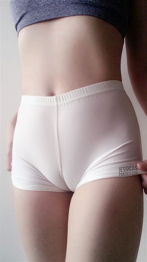 Low quality shots will be best post of the week Cameltoe show - Pata de camelo de amadoras | Colírio de Macho