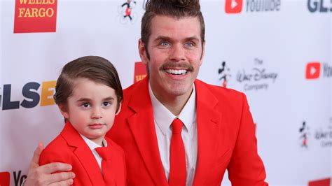 Say what you will about blogger perez hilton, who has been called everything from the internet's original troll to the. Perez Hilton Wife : Perez Hilton Dishes On His Feud With ...