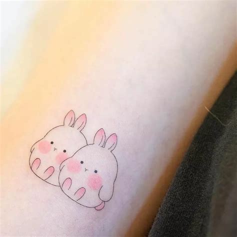 Hình xăm nhỏ đẹp ở vai cho nam, nữ. Ghim của 黎贞 trên Tatoos | Mini tattoos, Hình xăm