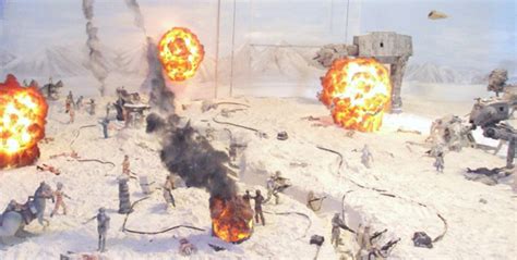 For those of you who don't collect vintage star wars figures, there's something wrong with you. Amazing Battle of Hoth Diorama Has Static Explosions ...