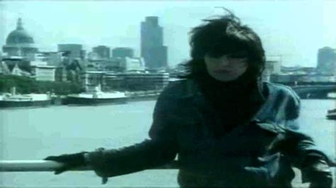 Levine had moved on from super k productions, and three of the original five band members were now gone. The Pretenders Back On The Chain Gang HQ Music - YouTube