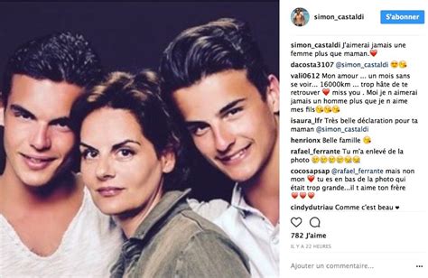 Simon fait sa toute première apparition dans la saison 4 des princes et princesses de l'amour où il est prince. Benjamin Castaldi : une photo de sa première femme dévoil ...