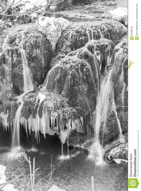 It's not really bigar at all. Bigar-Wasserfall Eingefroren Stockfoto - Bild von farbe ...