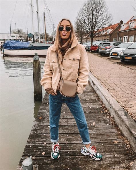 De onnavolgbare calvin stengs geldt als één van de meest talentvolle aanvallers van de eredivisie. Beau de Boer wears Closed | Women jeans, Winter outfits ...