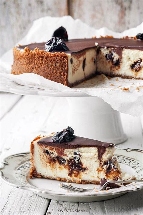 Philadelphia black forest cheesecake owes its creaminess to the city of brotherly love. Sernik śliwka z czekoladą - Przepis | Desserts, Delicious ...